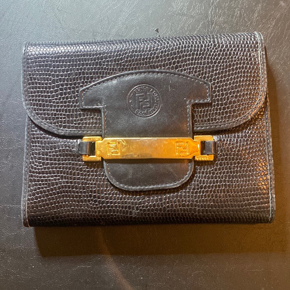 ❤️Vintage Fendi Wallet❤️